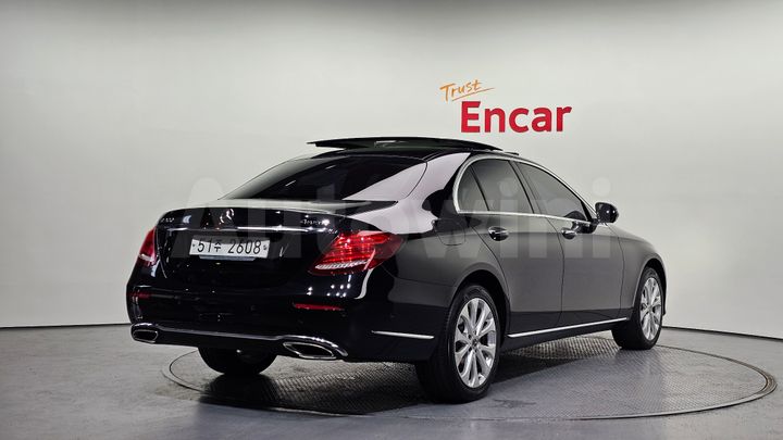 Mercedes Benz E Class
