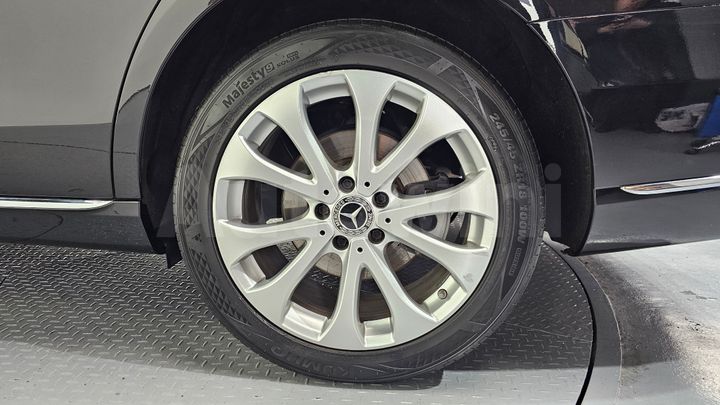Mercedes Benz E Class