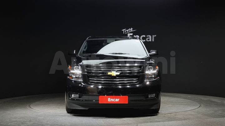 Chevrolet Suburban 2017 — 3