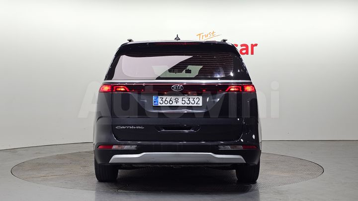 Kia Carnival 2021 — 4