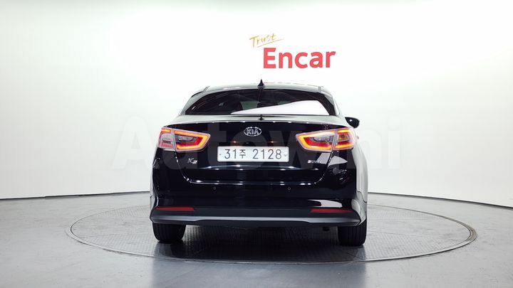 Kia K5 2015 — 4