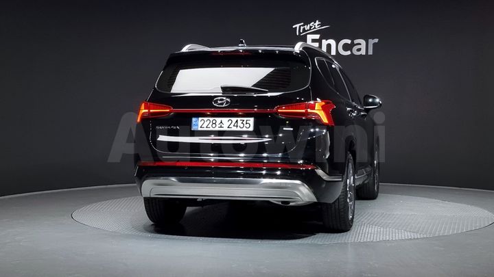 Hyundai SantaFe 2023 — 4