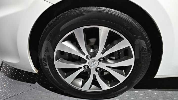 Hyundai Accent