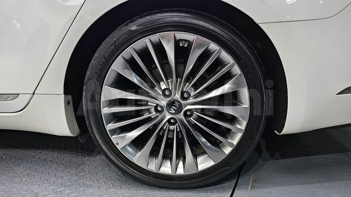 Kia K7 2017 — 5