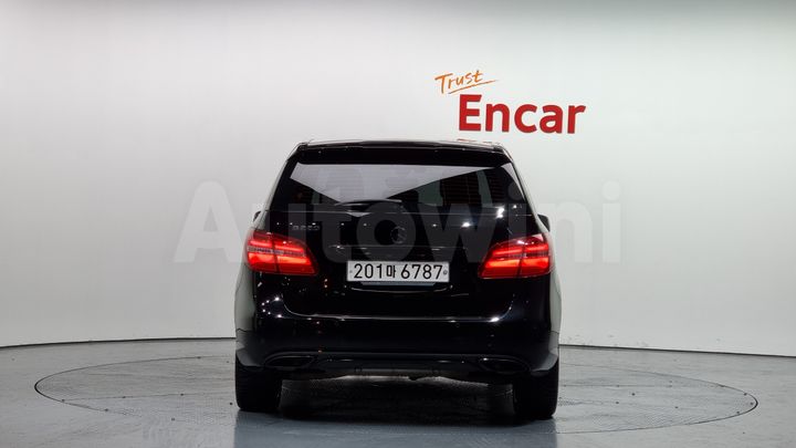 Mercedes Benz B Class 2018 — 4