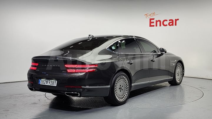 Genesis G80 2024 — 2
