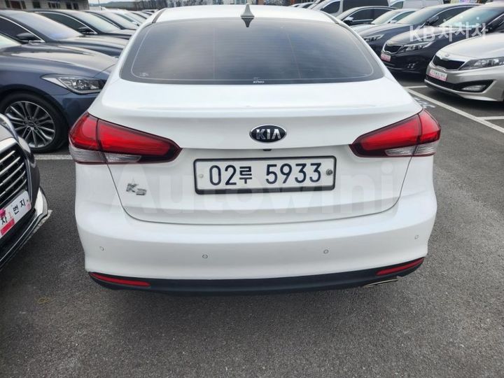 Kia K3 2018 — 3