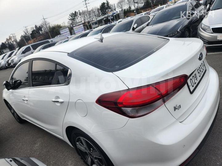 Kia K3 2018 — 4