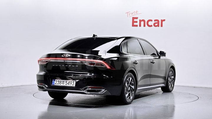 Hyundai Grandeur 2021 — 2