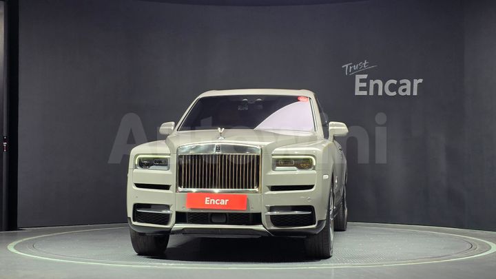 Rolls Royce Cullinan 2023 — 3