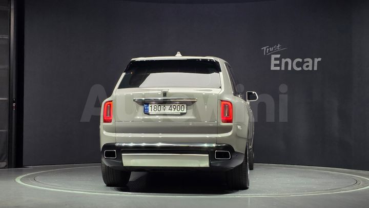 Rolls Royce Cullinan 2023 — 4