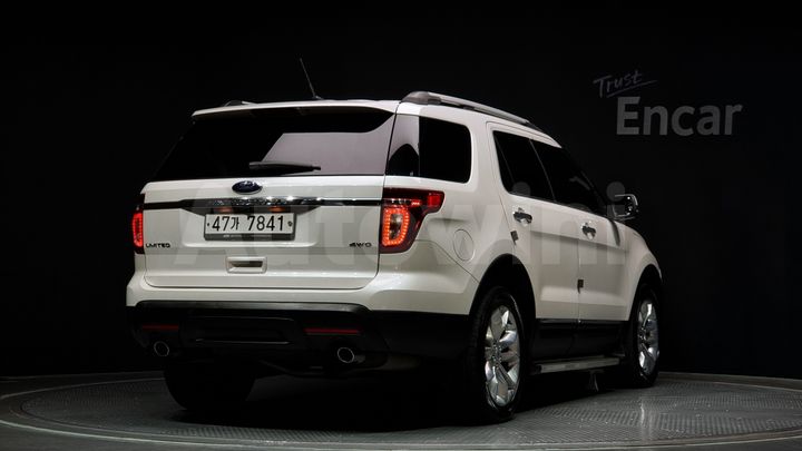 Ford Explorer 2014 — 2