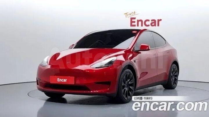 Tesla Model Y 2024 — 2