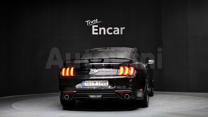 Ford Mustang 2019 — 4