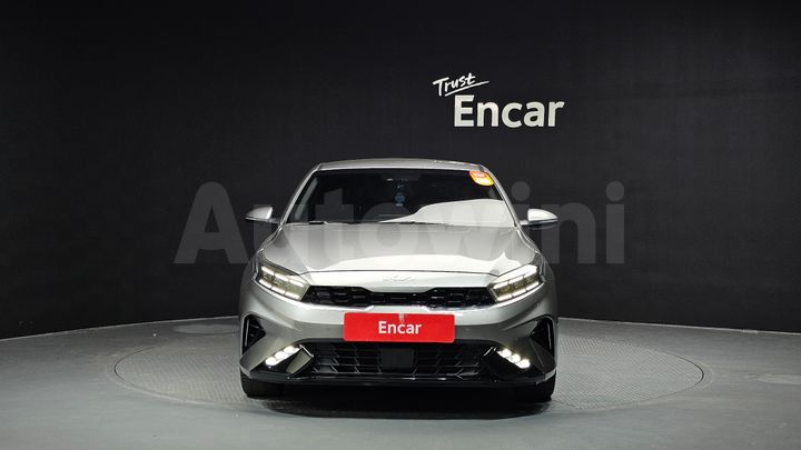 Kia K3 2023 — 3