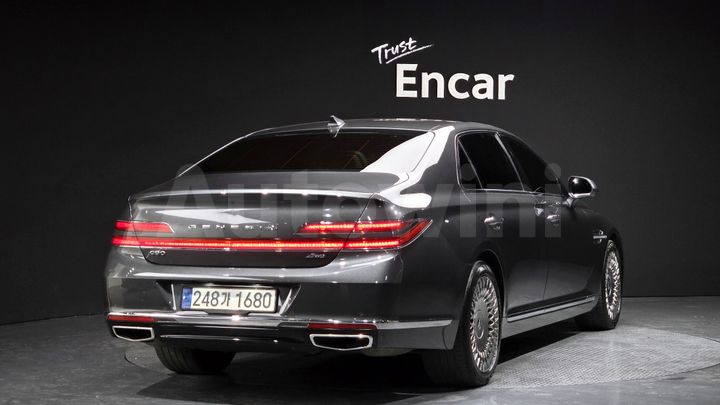 Genesis G90 2021 — 2