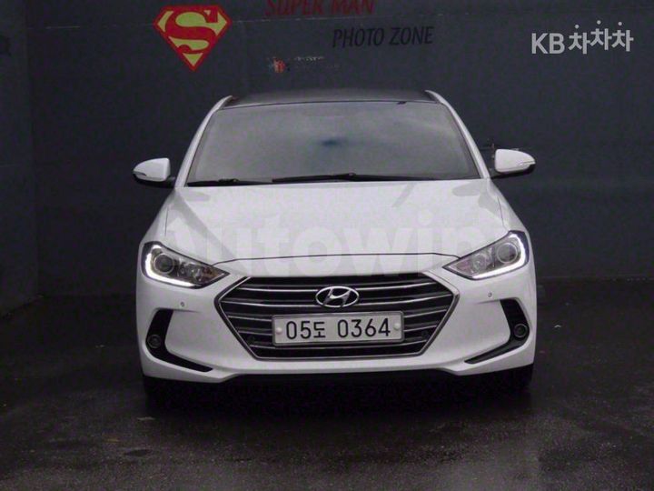 Hyundai Avante 2016 — 2