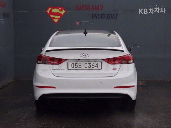 Hyundai Avante 2016 — 3