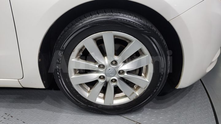 Kia K3 2015 — 5
