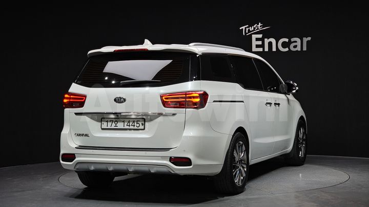 Kia Carnival 2019 — 2