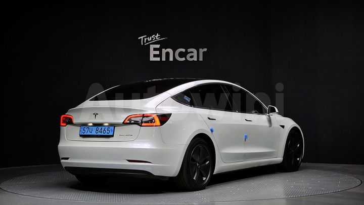 Tesla Model 3 2020 — 2