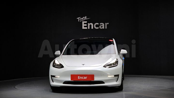 Tesla Model 3 2020 — 3