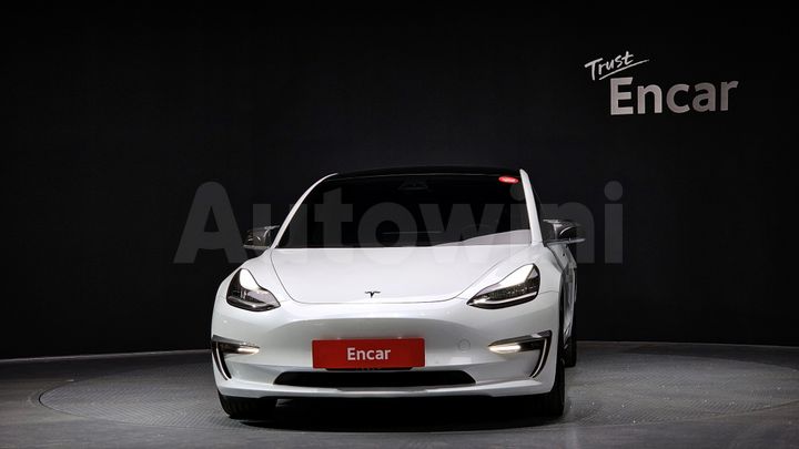 Tesla Model 3 2020 — 3