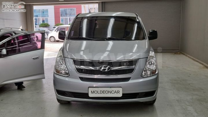 Hyundai Starex 2011 — 3