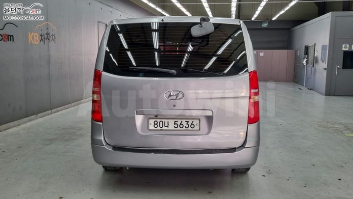 Hyundai Starex 2011 — 4