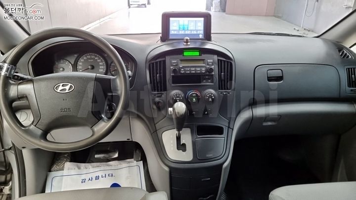 Hyundai Starex 2011 — 5