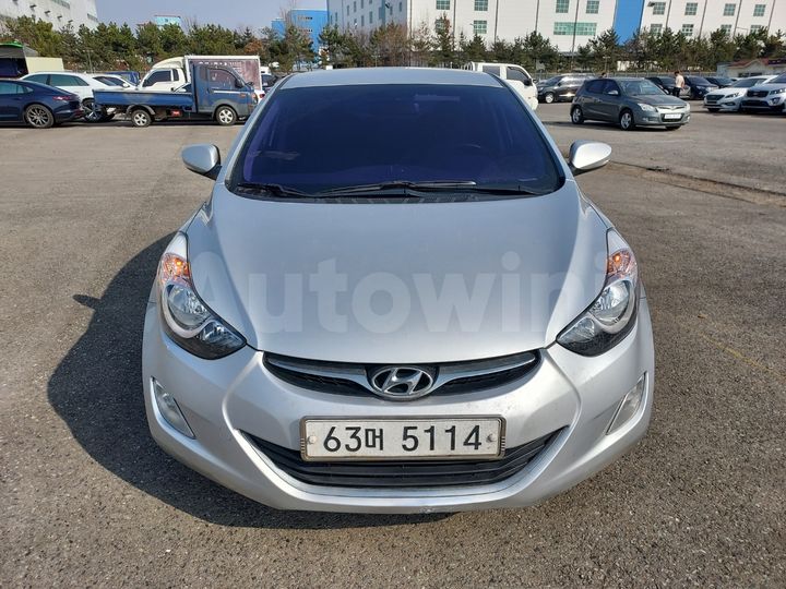 Hyundai Avante 2012 — 2