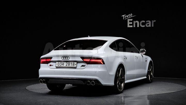 Audi S7
