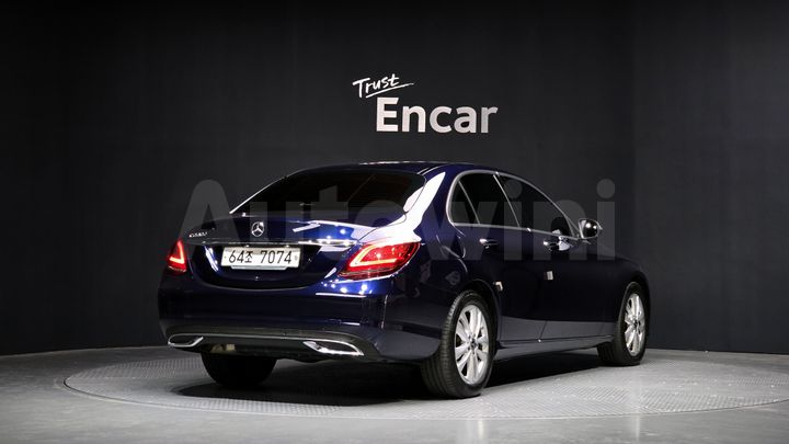 Mercedes-Benz C Class 2019 — 2