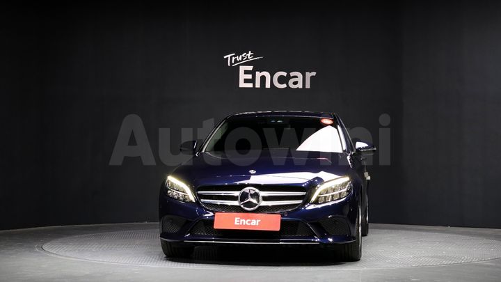 Mercedes-Benz C Class 2019 — 3
