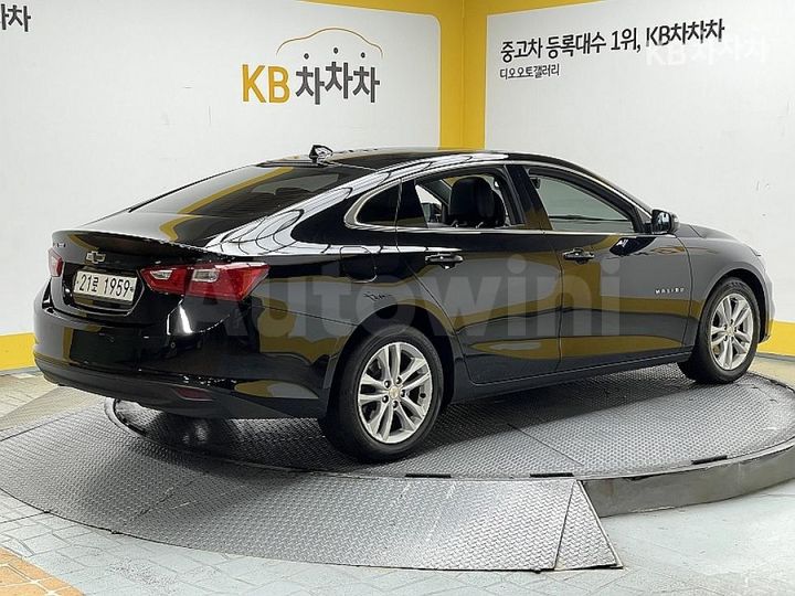 Chevrolet Malibu 2018 — 5