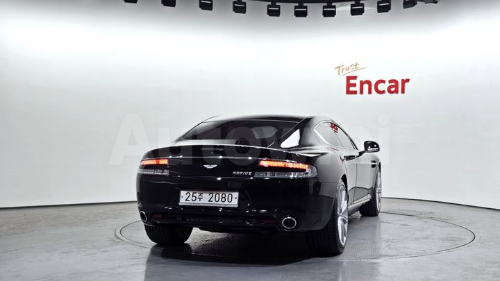 Aston Martin Rapide 2010 — 4