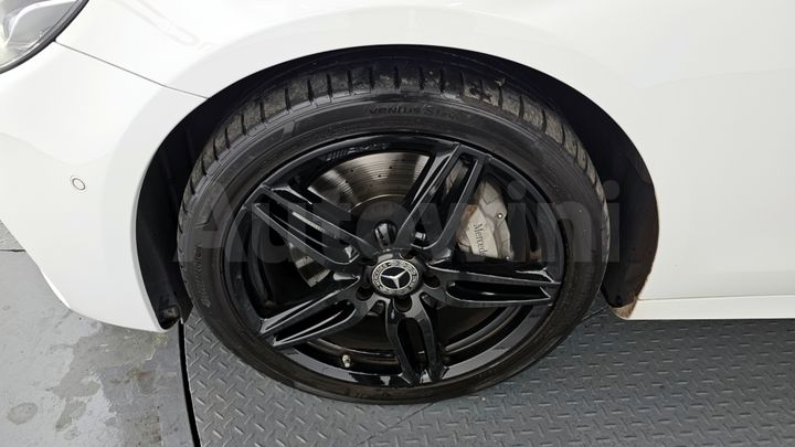 Mercedes Benz E Class 2020 — 5