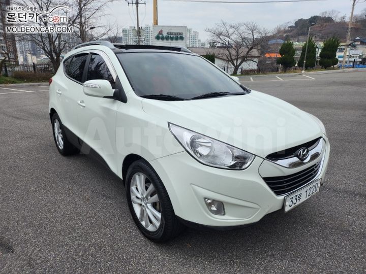 Hyundai Tucson 2010 — 2