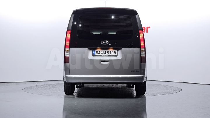 Hyundai Staria 2022 — 4
