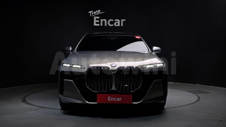 BMW 7 Series 2023 — 3
