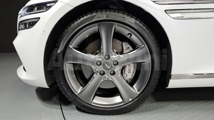 Genesis G80 2022 — 5