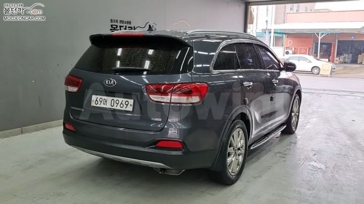 Kia Sorento 2016 — 2