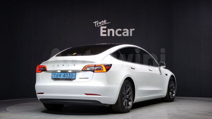 Tesla Model 3 2020 — 2