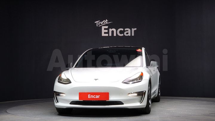 Tesla Model 3 2020 — 3