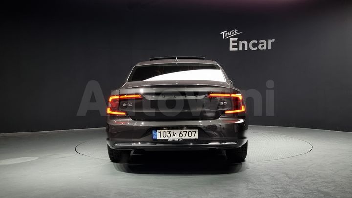 Volvo S90 2022 — 4