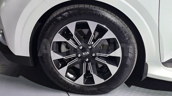 Kia Carnival 2021 — 5