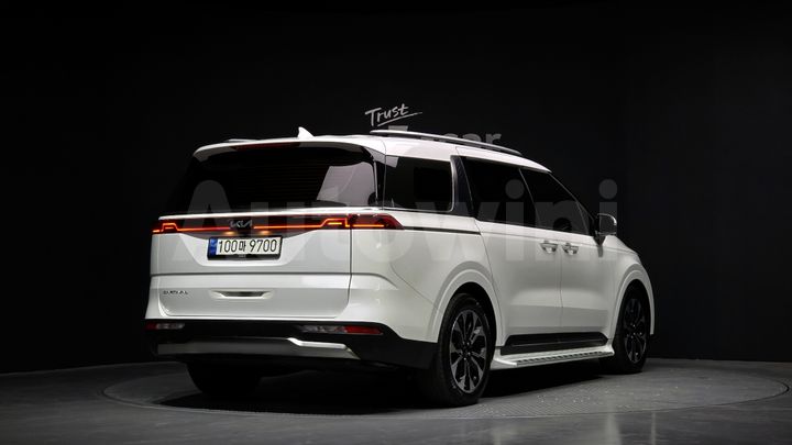 Kia Carnival 2022 — 2