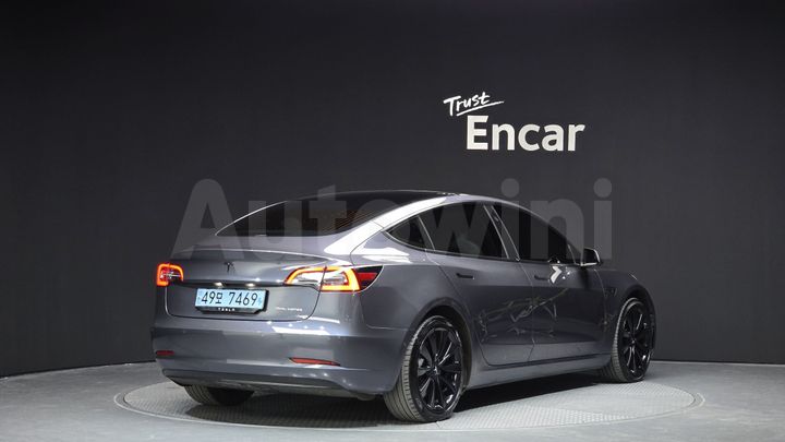 Tesla Model 3 2020 — 2