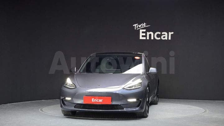 Tesla Model 3 2020 — 3