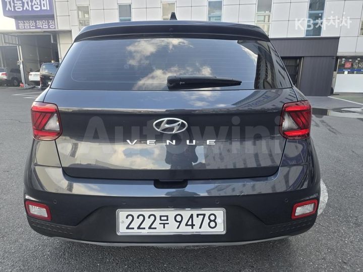 Hyundai Venue 2021 — 5